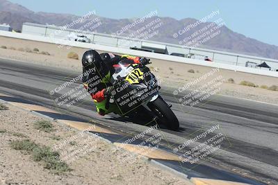 media/Oct-30-2025-Racers Edge (Thu) [[dabbdaf680]]/3-B Group/Session 3 (Turn 15 Inside)/